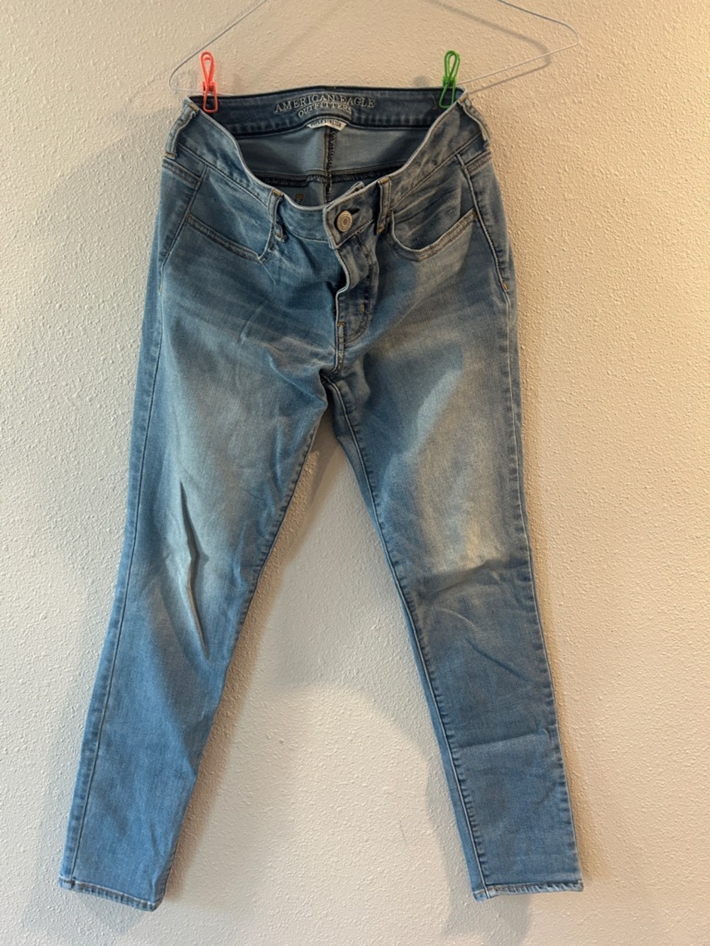 American Eagle Outfitters Women’s Light Blue Skinny Jeans USED